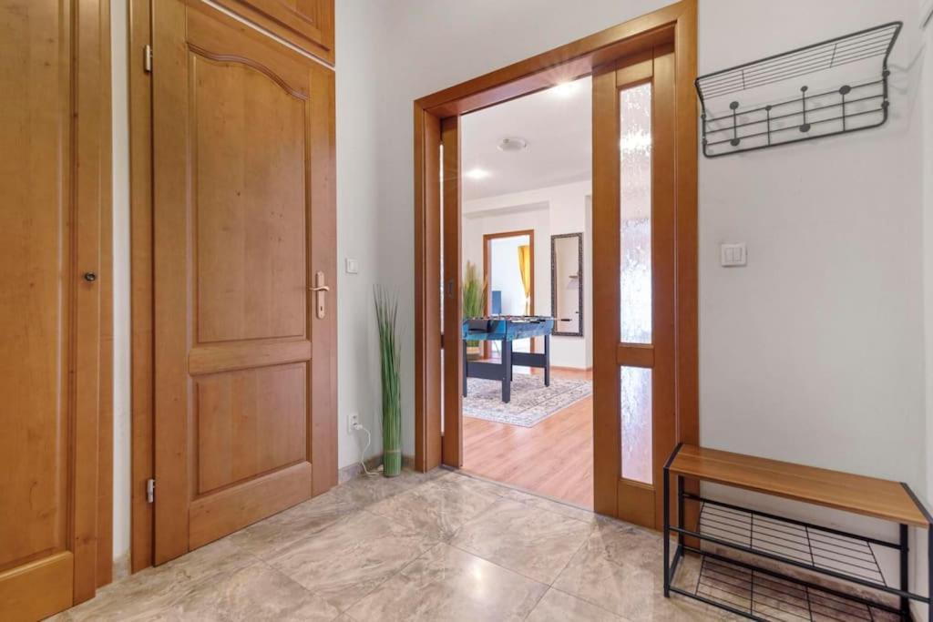 Exclusive Apartment In Centre Bratislava Exterior foto