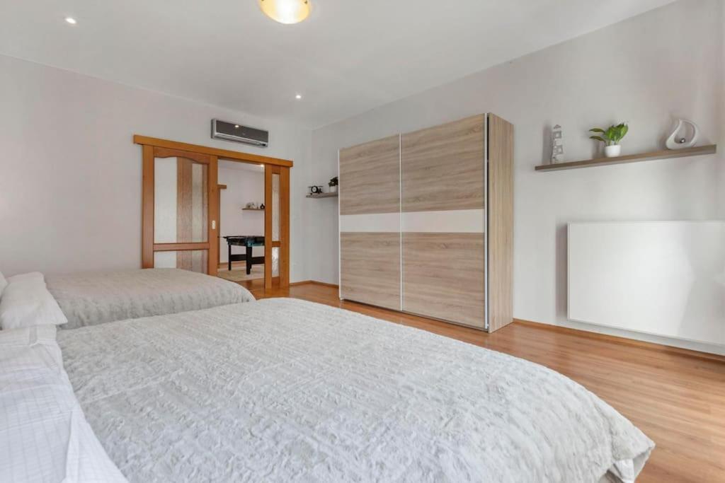 Exclusive Apartment In Centre Bratislava Exterior foto